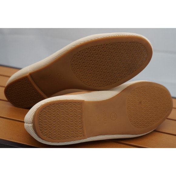 Vivaia, Round-Toe Embroidered Loafers (Audrey) - cream ivory-bee happy. Sz 39.5 - Picture 10 of 11